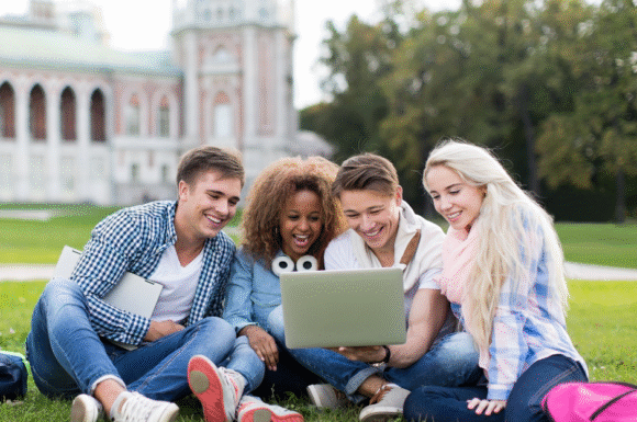 Η αθέατη δύναμη των μικρών ομάδων στα πανεπιστήμια